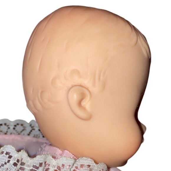 Vintage Baby Doll With Pink Lace Bonnet Blue Eyes & Articulated Limbs - Picture 11 of 12